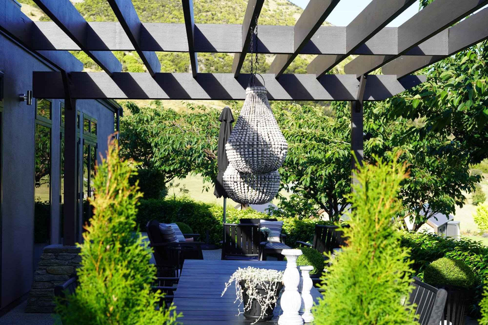 Mt Rosa Lodge Boutique Vineyard Accommodation Wanaka Buitenkant foto