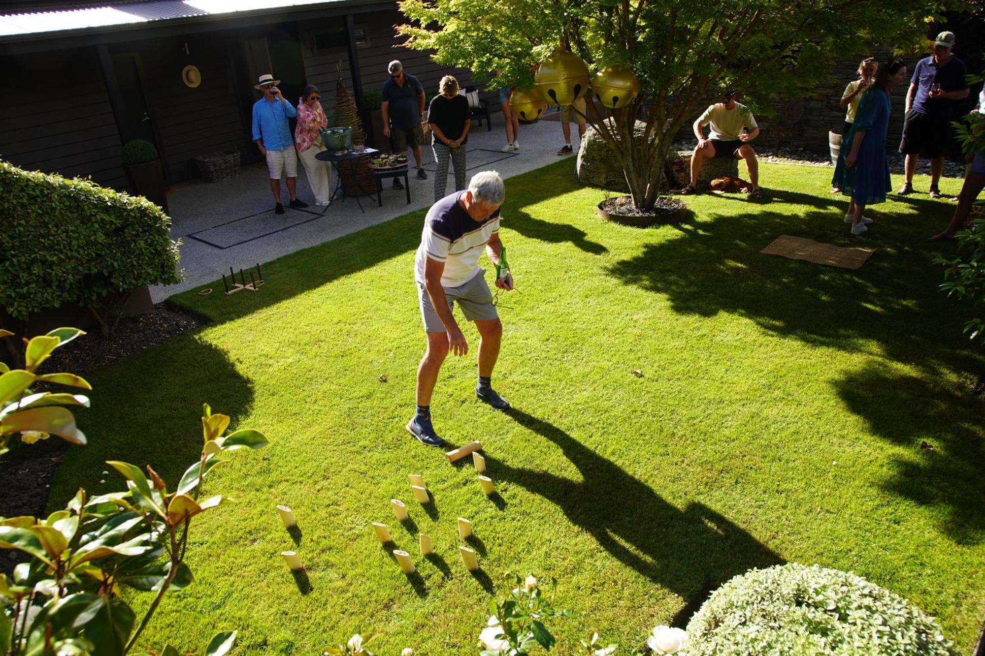 Mt Rosa Lodge Boutique Vineyard Accommodation Wanaka Buitenkant foto
