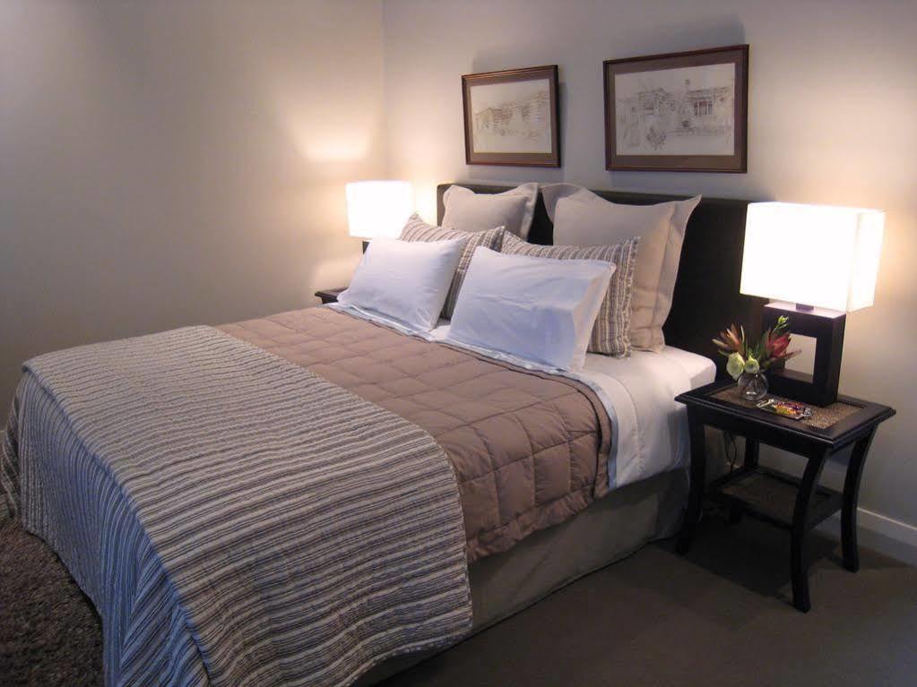 Mt Rosa Lodge Boutique Vineyard Accommodation Wanaka Buitenkant foto