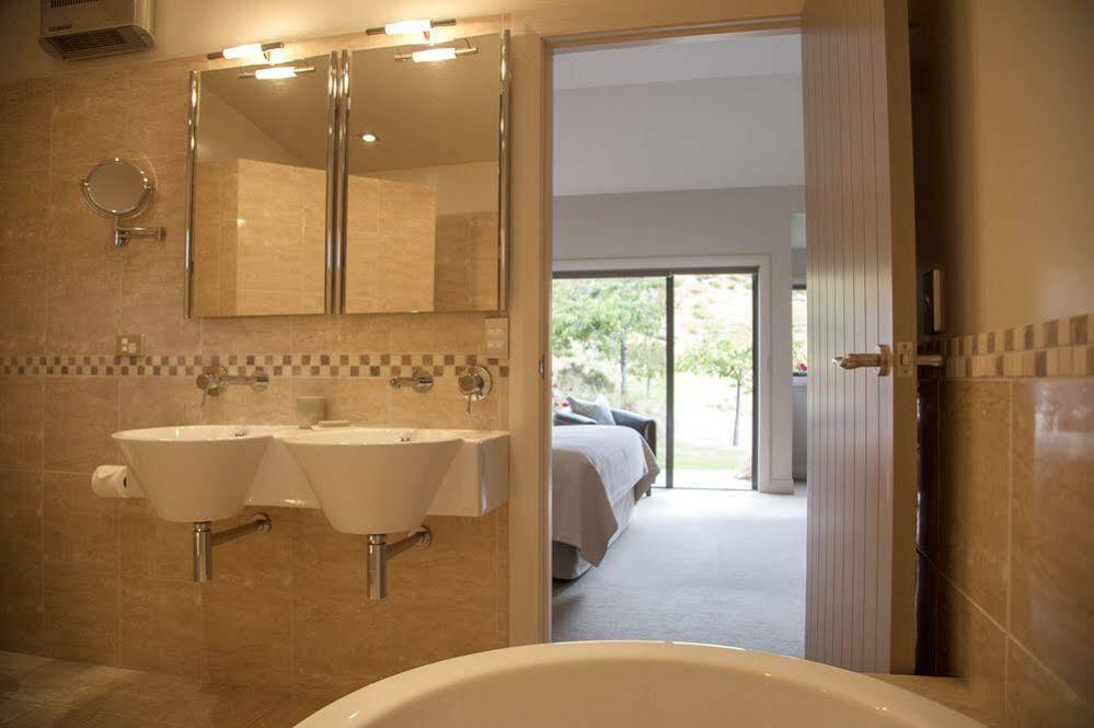 Mt Rosa Lodge Boutique Vineyard Accommodation Wanaka Buitenkant foto